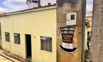 Imagem 2: Casa à venda em Barbacena com 3 dormitórios no bairro Caminho Novo