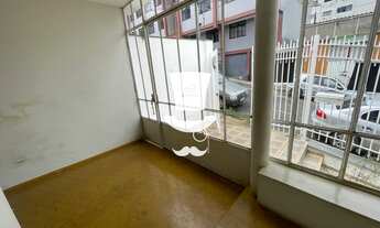 Imagem 4: Casa à venda em Barbacena com 4 dormitórios com 342m no Centro