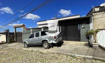 Imagem: Casa à venda em Barbacena com 5 dormitórios