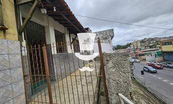 Imagem 3: Casa à venda em Barbacena com 4 dormitórios sendo 1 suíte no Centro