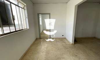 Imagem 5: Casa à venda em Barbacena com 3 dormitórios no bairro Grogotó