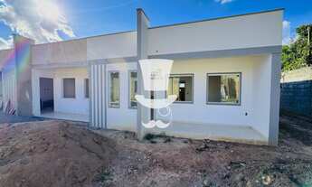 Imagem: Casa à venda com 2 dormitórios e 2 garagens