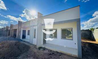 Imagem 2: Casa à venda com 2 dormitórios e 2 garagens em Campolide à 10 min de Barbacena