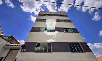 Imagem: Cobertura à venda em Barbacena com 2 dormitórios