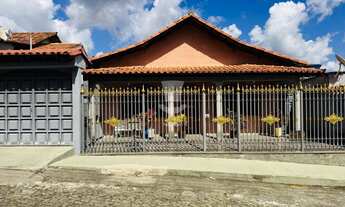 Imagem 2: 2 Casas à venda com 5 quartos no Boa Vista em Barbacena - MG