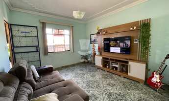 Imagem 3: Casa à venda com 4 quartos, sendo 1 suíte no Nova Suíça em Barbacena - MG