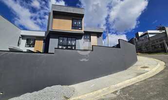 Imagem 2: Casa à venda com 3 quartos, sendo 1 suíte, no Terras de Oyama em Barbacena