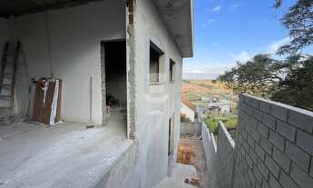 Imagem 4: Casa à venda em Barbacena com 4 quartos sendo 3 suítes no Serra Verde