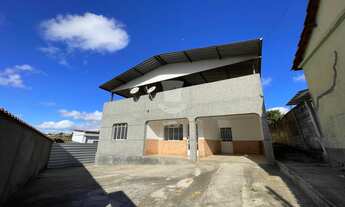 Imagem 3: Casa à venda em Barbacena com 3 dormitórios sendo 2 planejados no Santa Efigênia