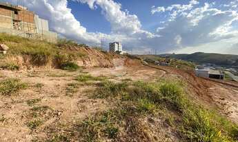 Imagem 2: Lote com metragem de 250 m à venda em Barbacena no Real Parque
