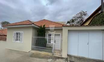 Imagem: Casa à venda em Barbacena no Centro com