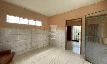 Imagem 7: Casa para locação com 2 dormitórios sendo suítes no bairro Eucisa