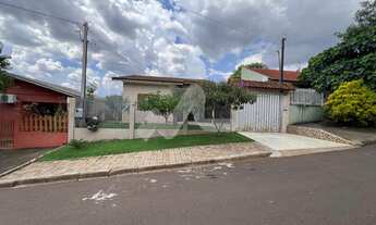 Imagem 4: Casa com 182,40 m e 360,00 m de terreno, localizada no Jardim Bressan