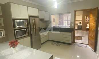 Imagem 6: Casa à venda, Vila Industrial, com uma suíte e mais dois quartos, edícula com churrasqueir