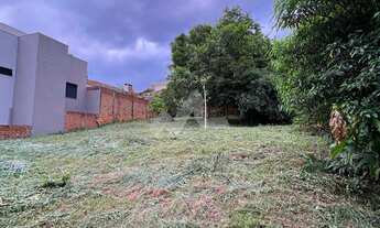 Imagem 2: Terreno com 405 m e frente de 15 metros localizado no Centro de Toledo