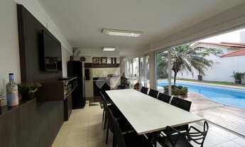 Imagem 7: Casa à venda, com móveis planejados e piscina no Centro, TOLEDO - PR