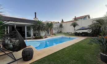 Imagem 4: Casa à venda, com móveis planejados e piscina no Centro, TOLEDO - PR
