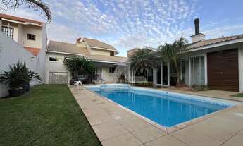 Imagem 5: Casa à venda, com móveis planejados e piscina no Centro, TOLEDO - PR