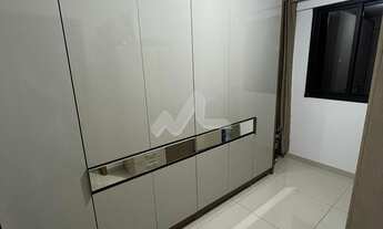 Imagem 7: Apartamento Semi Mobiliado - 02 Quartos - Cozinha Planejada - Sacada com churrasqueira