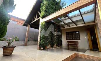 Imagem 5: Casa Localizada no Centro, suíte com closet e dois quartos, área de festas