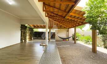 Imagem 2: Sobrado à venda, Jardim Porto Alegre, com uma suíte e mais dois quartos, escritório, terra