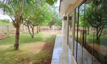 Imagem: Chácara à venda, 2.6 hectares, com casa