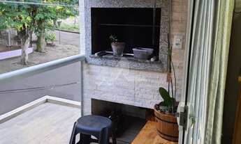 Imagem 2: Imovel com 01 Apartamento, 01 Sala Comercial, 01 Casa com piscina e edicula