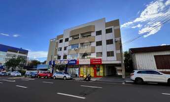 Imagem 2: Apartamento à venda, Centro, com suíte e 2 quartos e duas vagas de garagem