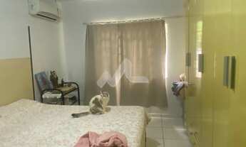 Imagem 5: Casa para venda no Jardim Gisela, contendo uma suíte e mais dois quartos, sala e cozinha