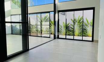 Imagem 5: Casa com Edícula, 3 Quartos e Projeto de Interiores Bairro Gisela