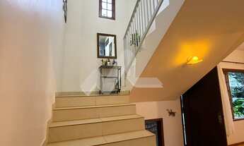 Imagem 5: Sobrado para venda e locação, no Jardim Pancera, com uma suíte e mais dois quartos, piscin