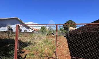 Imagem 3: Terreno Murado à Venda com 472,50m próximo à Av. Ministro Cirne Lima