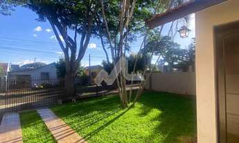 Imagem 3: Casa à venda, Jardim Gisela, com 3 quartos e edícula, sobra grande de terreno