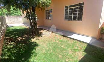 Imagem 5: Casa para venda no Jardim Gisela, contendo uma suíte e mais dois quartos, sala e cozinha