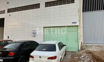 Imagem: Venda  GALPÃO, 680m2, sendo 500m2 térreo