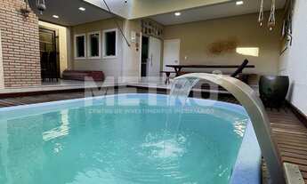 Imagem: Casa à venda no bairro Km2 com 4 suítes