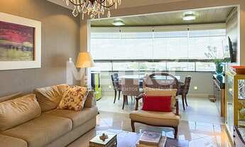 Imagem: Apartamento à venda no Edf. Chateau Lafite