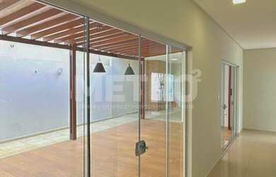 Imagem 2: Casa para locação no Condomínio Eco Spa com 3 suítes, gourmet, PETROLINA - PE