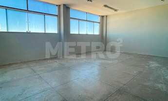 Imagem 6: Prédio comercial com 3 andares para locação na Av. Monsenhor Ângelo Sampaio