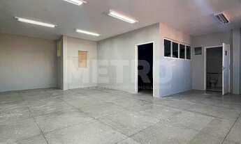 Imagem 2: Prédio comercial com 3 andares para locação na Av. Monsenhor Ângelo Sampaio