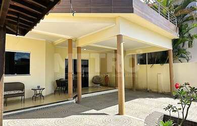 Imagem: Casa à venda em Condomínio, 4 quartos