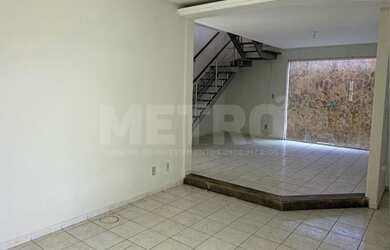 Imagem 3: Casa à venda no Bairro Caminho do Sol, 4 quartos, gourmet, piscina, Petrolina-PE