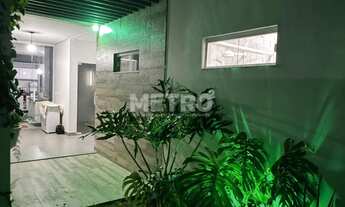 Imagem 2: Casa no Alphaville, 3 quartos, sendo um suíte com closet, cozinha Integrada