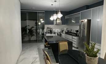 Imagem 3: Casa no Alphaville, 3 quartos, sendo um suíte com closet, cozinha Integrada