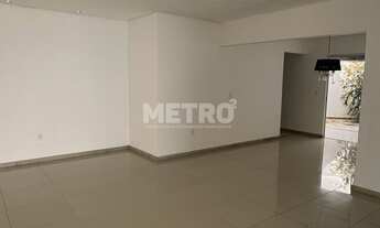 Imagem 4: Casa, Cond. Água Viva, Piscina, Gourmet com churrasqueira, 4 4, sendo 2 suítes