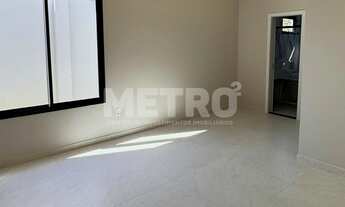 Imagem 5: Casa à venda no Alphaville com três suítes, gourmet com piscina e churrasqueira