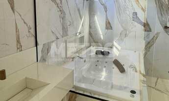 Imagem 7: Casa à venda no Alphaville com três suítes, gourmet com piscina e churrasqueira