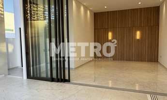 Imagem 2: Casa à venda, no Country Club com piscina com borda infinita