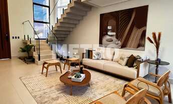 Imagem 4: Casa à venda, 4 Suítes, 3 com varanda, sendo a Suíte Master ampla com jacuzzi