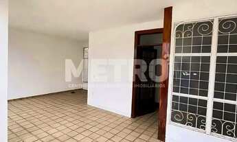 Imagem: Casa à venda no Centro de Petrolina com